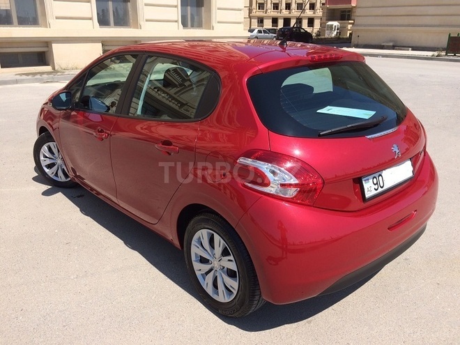 Peugeot 208 2013, 15,000 km - 1.6 l - Bakı