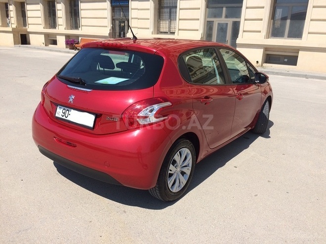 Peugeot 208 2013, 15,000 km - 1.6 l - Bakı