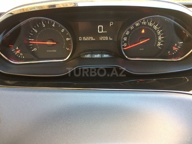 Peugeot 208 2013, 15,000 km - 1.6 l - Bakı