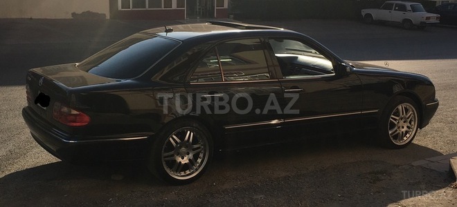 Mercedes E 320 2000, 270,000 km - 3.2 l - Bakı