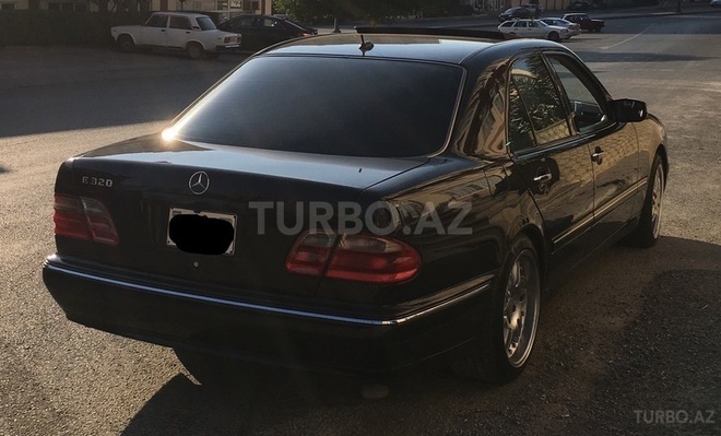 Mercedes E 320 2000, 270,000 km - 3.2 l - Bakı