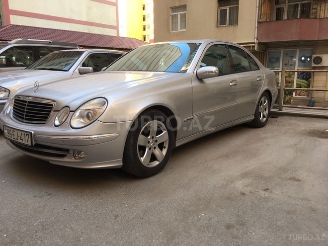 Mercedes E 240 2004, 157,000 km - 2.6 l - Bakı