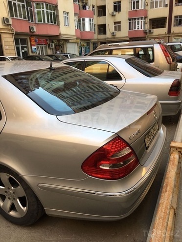 Mercedes E 240 2004, 157,000 km - 2.6 l - Bakı
