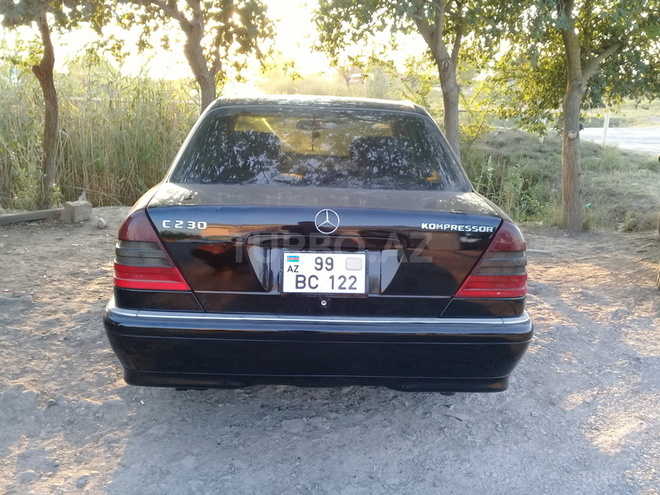 Mercedes C 230 2000, 148,000 km - 2.3 l - Sabirabad