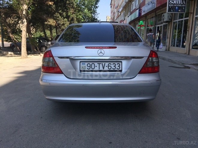 Mercedes E 220 2006, 198,000 km - 2.2 l - Bakı
