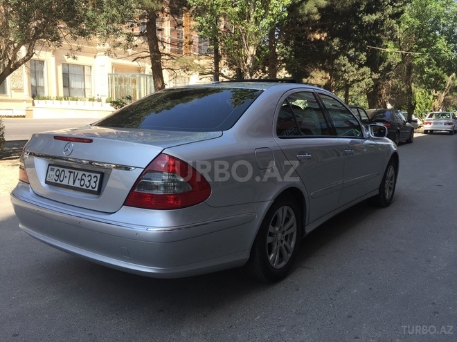 Mercedes E 220 2006, 198,000 km - 2.2 l - Bakı