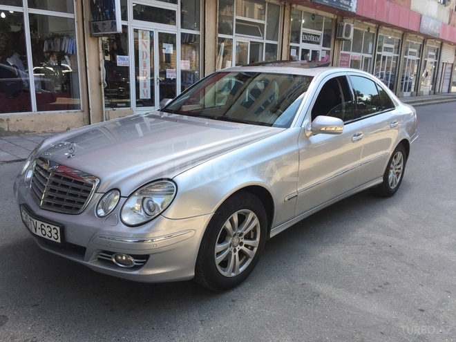 Mercedes E 220 2006, 198,000 km - 2.2 l - Bakı