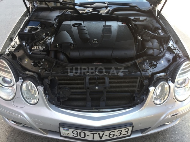 Mercedes E 220 2006, 198,000 km - 2.2 l - Bakı