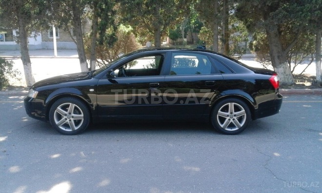 Audi A4 2003, 225,000 km - 1.8 l - Sumqayıt