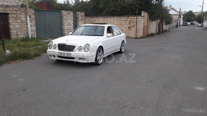 Mercedes E 320 2001, 202,000 km - 3.2 л - Göyçay