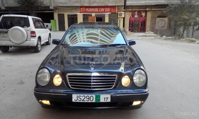 Mercedes E 240 1999, 23,000 km - 2.4 l - Bakı
