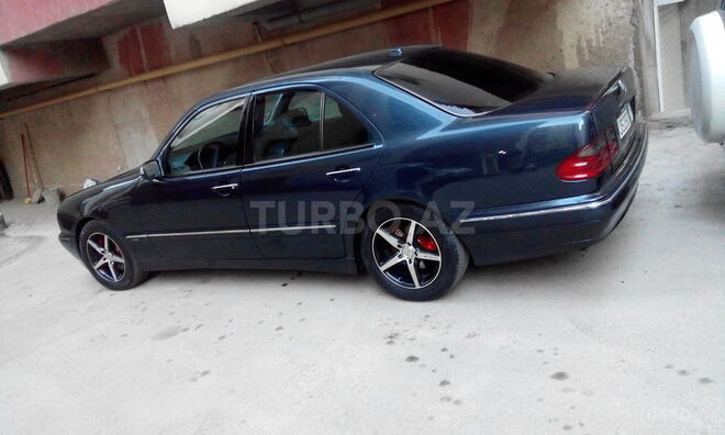 Mercedes E 240 1999, 23,000 km - 2.4 l - Bakı