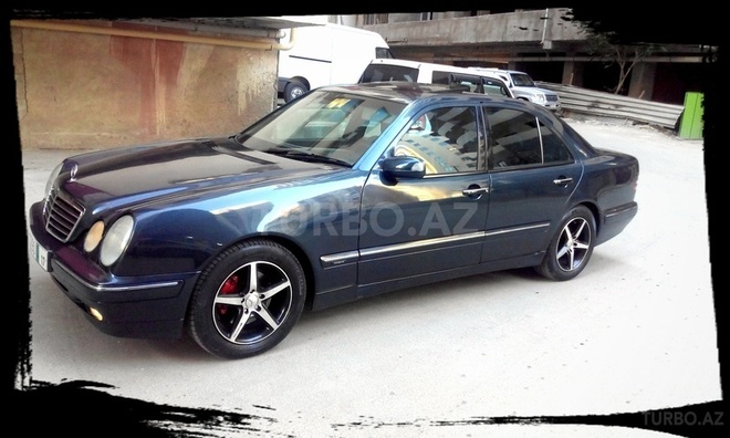 Mercedes E 240 1999, 23,000 km - 2.4 l - Bakı