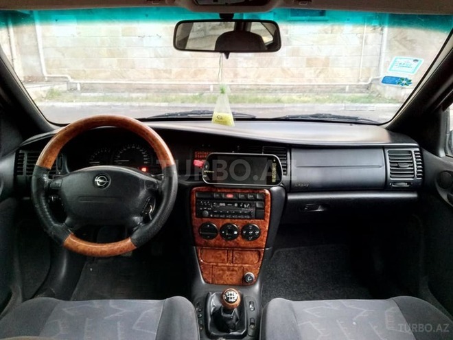 Opel Vectra 1997, 200,000 km - 1.8 l - Bakı