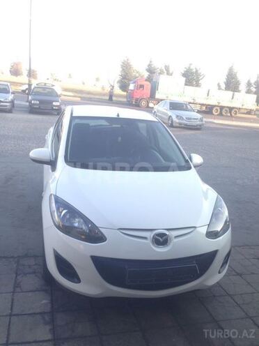 Mazda 2 2014, 10,000 km - 1.3 l - Bakı