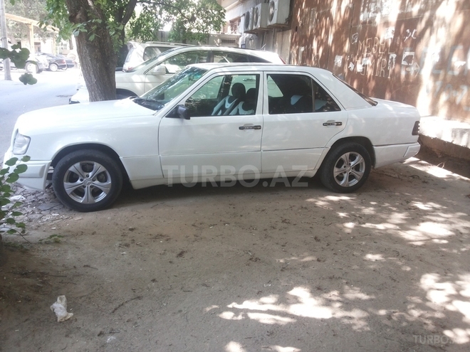 Mercedes E 250 1993, 510,000 km - 2.5 l - Bakı