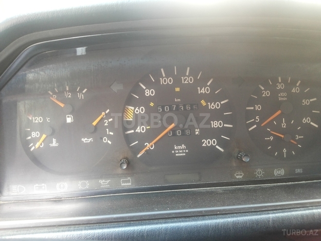 Mercedes E 250 1993, 510,000 km - 2.5 l - Bakı