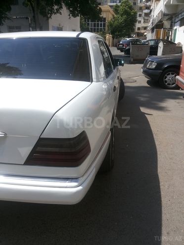Mercedes E 250 1993, 510,000 km - 2.5 l - Bakı