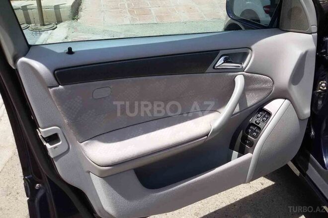 Mercedes C 200 2000, 182,000 km - 2.0 l - Bakı