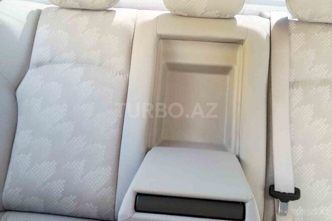 Mercedes C 200 2000, 182,000 km - 2.0 l - Bakı