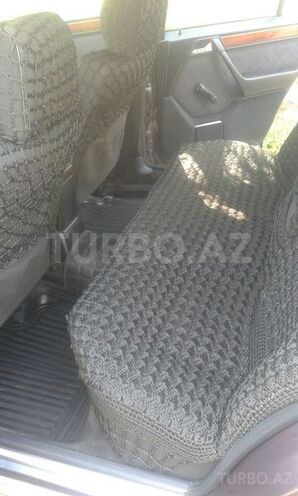Mercedes E 220 1995, 404,120 km - 2.2 l - Beyləqan