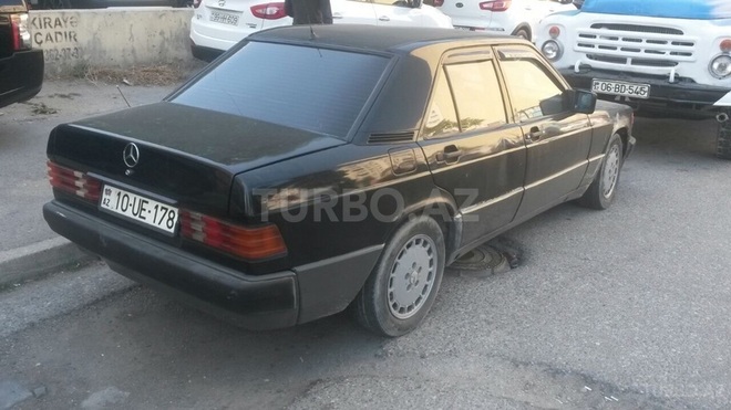 Mercedes 190 1992, 313,000 km - 2.0 l - Bakı