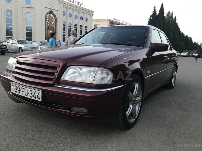 Mercedes C 180 1998, 267,000 km - 1.8 l - Gəncə