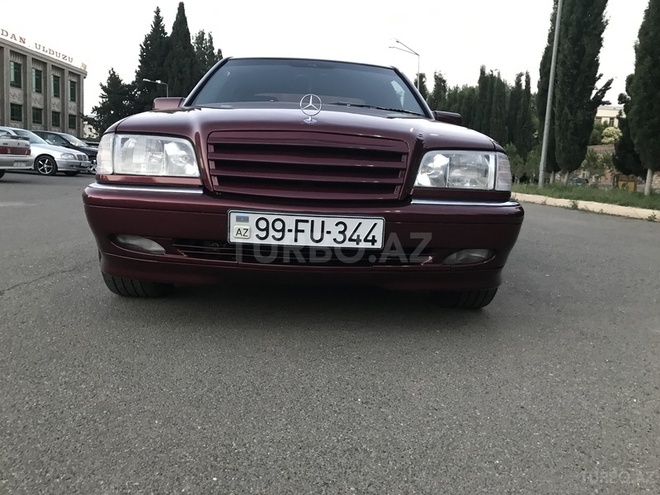 Mercedes C 180 1998, 267,000 km - 1.8 l - Gəncə