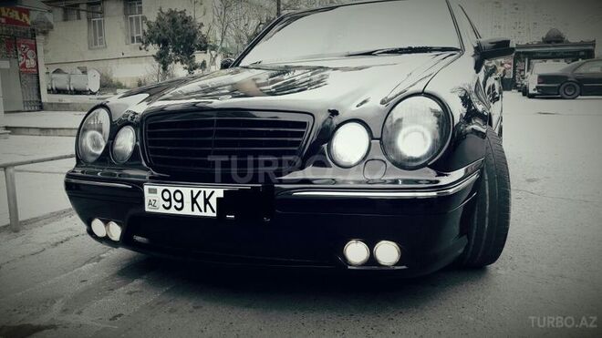 Mercedes E 240 2000, 235,000 km - 2.4 l - Bakı