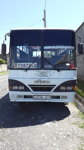 Isuzu MD 22 B 1997, 300,000 km - 4.4 l - Zaqatala