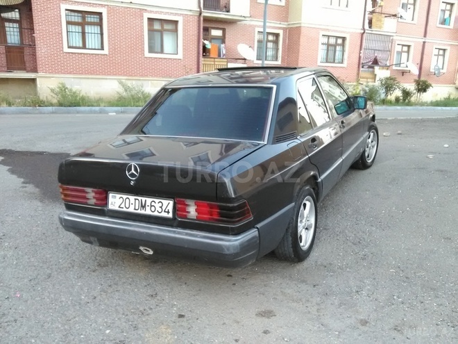 Mercedes 190 1992, 390,000 km - 2.0 l - Gəncə