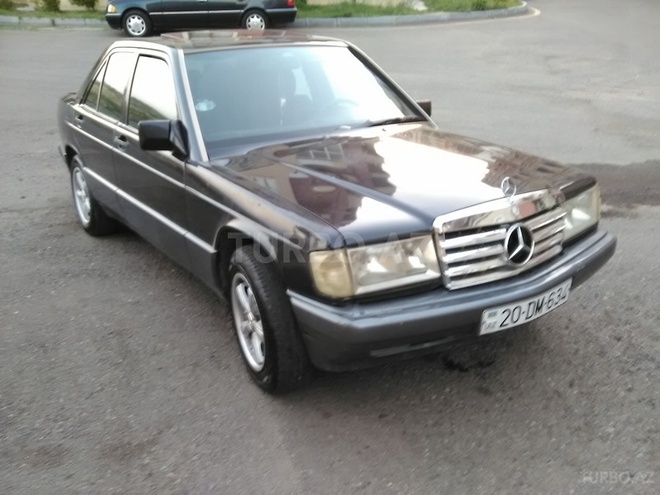 Mercedes 190 1992, 390,000 km - 2.0 l - Gəncə