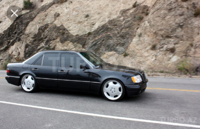 Mercedes E 320 1994, 298,000 km - 3.2 l - Bakı
