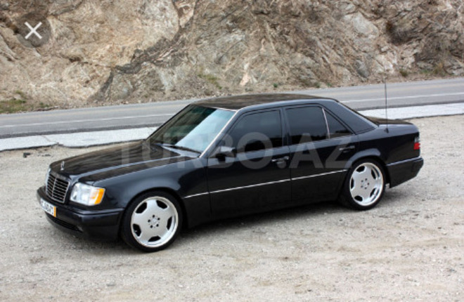 Mercedes E 320 1994, 298,000 km - 3.2 l - Bakı