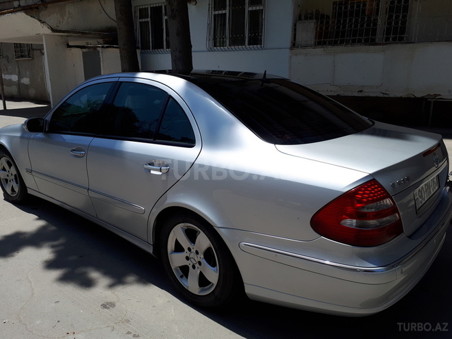 Mercedes E 320 2002, 284,342 km - 3.2 l - Bakı