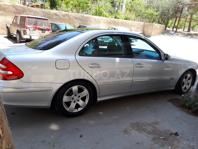 Mercedes E 320 2002, 284,342 km - 3.2 l - Bakı