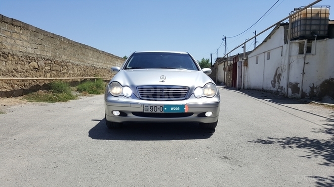 Mercedes C 240 2001, 226,000 km - 2.6 l - Bakı