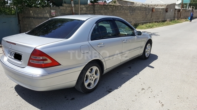 Mercedes C 240 2001, 226,000 km - 2.6 l - Bakı