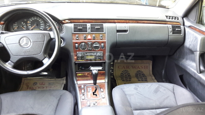 Mercedes E 240 1999, 312,000 km - 2.4 l - Ağdaş