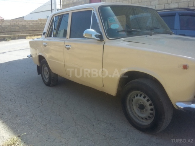 LADA (VAZ) 21011 1982, 748,500 km - 1.3 l - Bakı