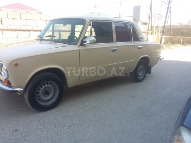LADA (VAZ) 21011 1982, 748,500 km - 1.3 l - Bakı