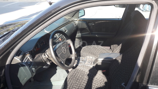 Mercedes E 300 1998, 311,000 km - 3.0 л - Bakı