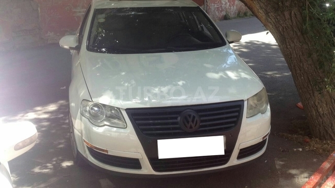 Volkswagen Passat 2006, 193,200 km - 2.0 l - Bakı