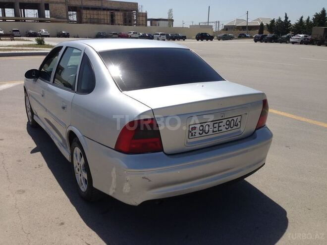 Opel Vectra 1999, 224,000 km - 1.8 l - Sumqayıt