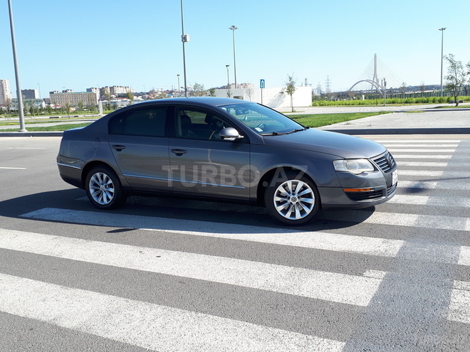 Volkswagen Passat 2005, 252,410 km - 2.0 l - Bakı
