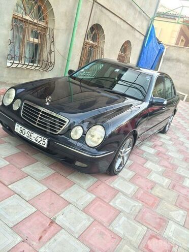 Mercedes E 240 2000, 300,118 km - 2.4 l - Bakı