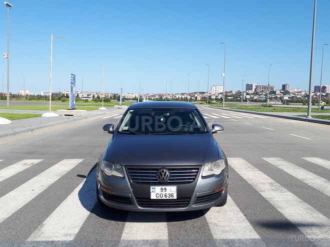 Volkswagen Passat 2005, 252,410 km - 2.0 l - Bakı