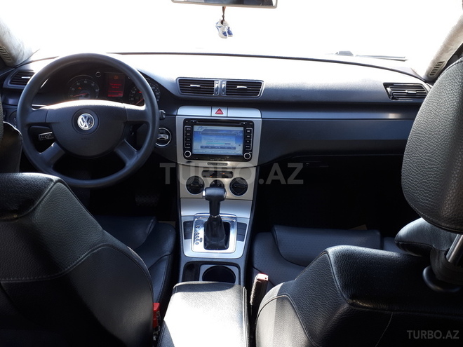 Volkswagen Passat 2005, 252,410 km - 2.0 l - Bakı