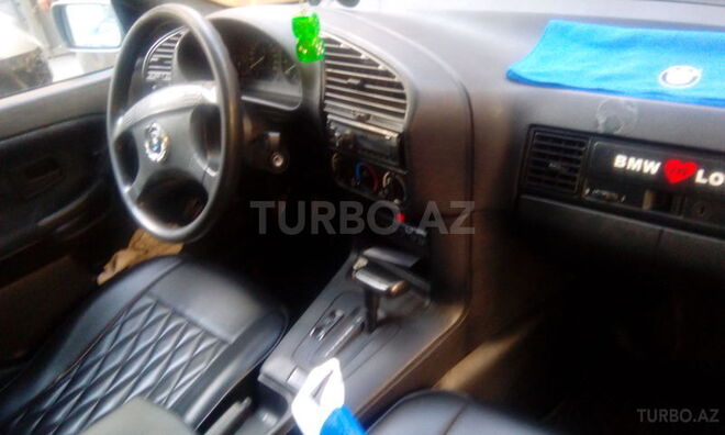 BMW 320 1992, 358,000 km - 2.0 l - Bakı