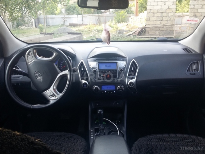 Hyundai ix35 2012, 84,000 km - 2.0 l - Yevlax